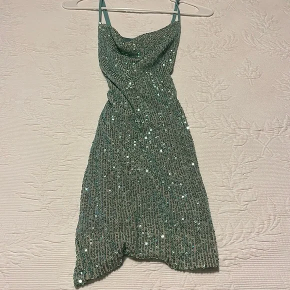 Speechless | Dresses | Speechless Green Sequin Cowl Neck Dress With A Criss Cross In The Back | Poshmark Speechless | Dresses | Speechless Green Sequin Cowl Neck Dress With A Criss Cross In The Back | Poshmark